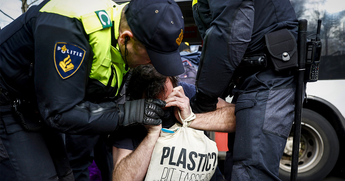 Dutch climate protest ends with 1,000 arrests • PhilSTAR Life